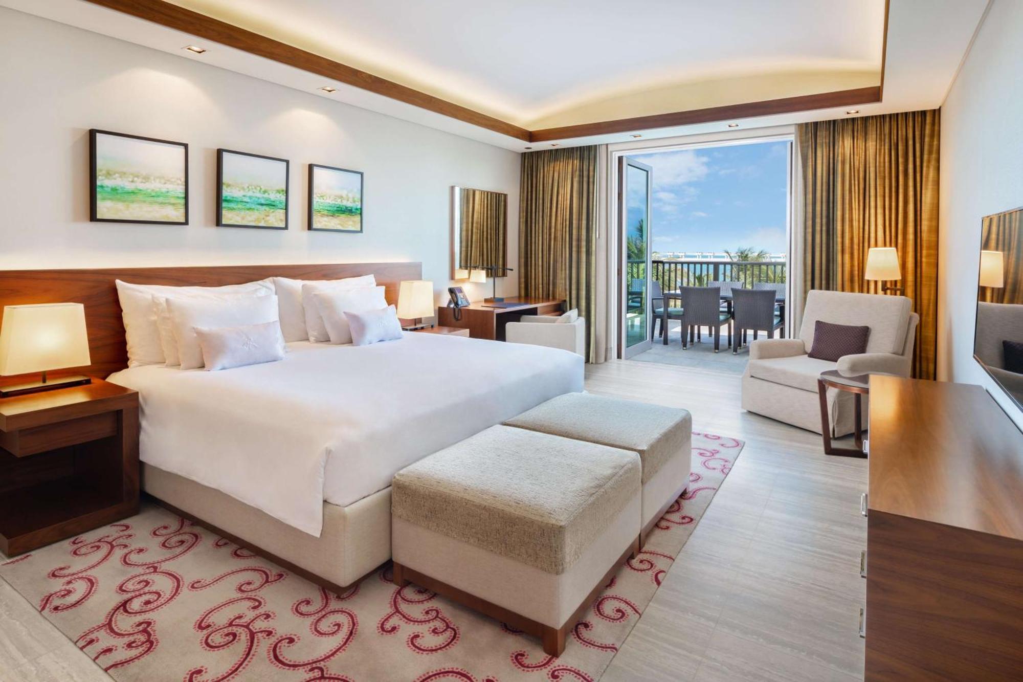 Ja Palm Tree Court, Dubai