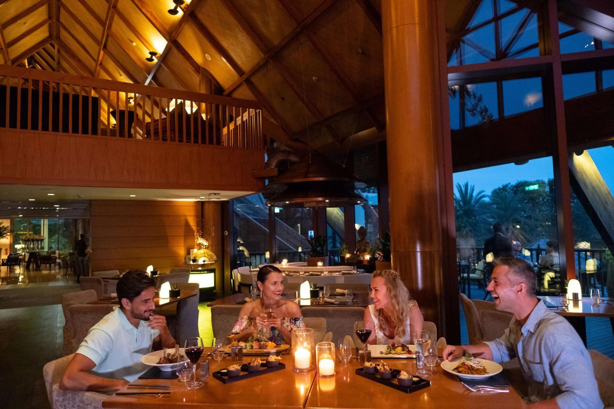 Ja Palm Tree Court, 5* Dubai